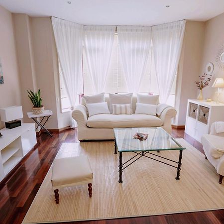 Rias Baixas En Ribeira Piso Centrico Con Parking Y Wifi Appartement Buitenkant foto